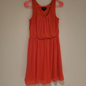 Coral flowy dress in excellent condition